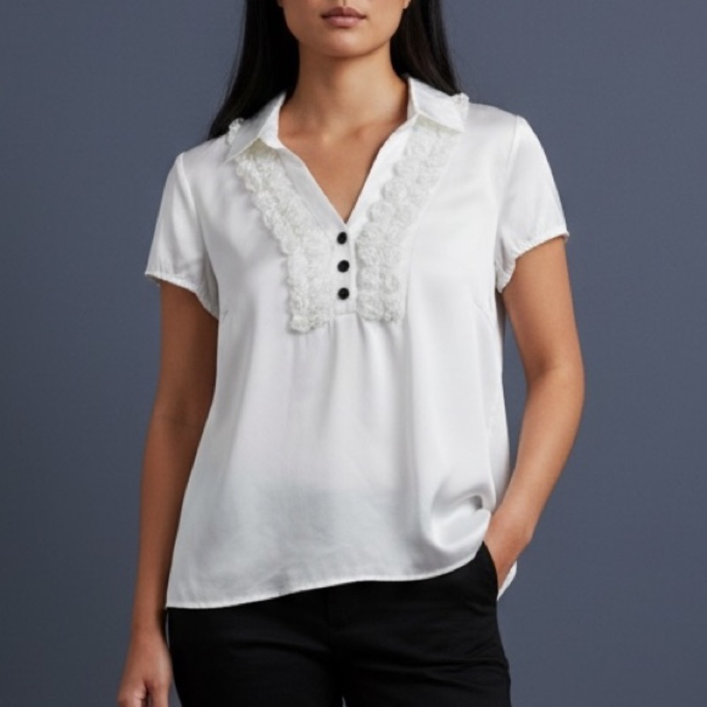 Chime Short Sleeve white top with frilly ruffles XL